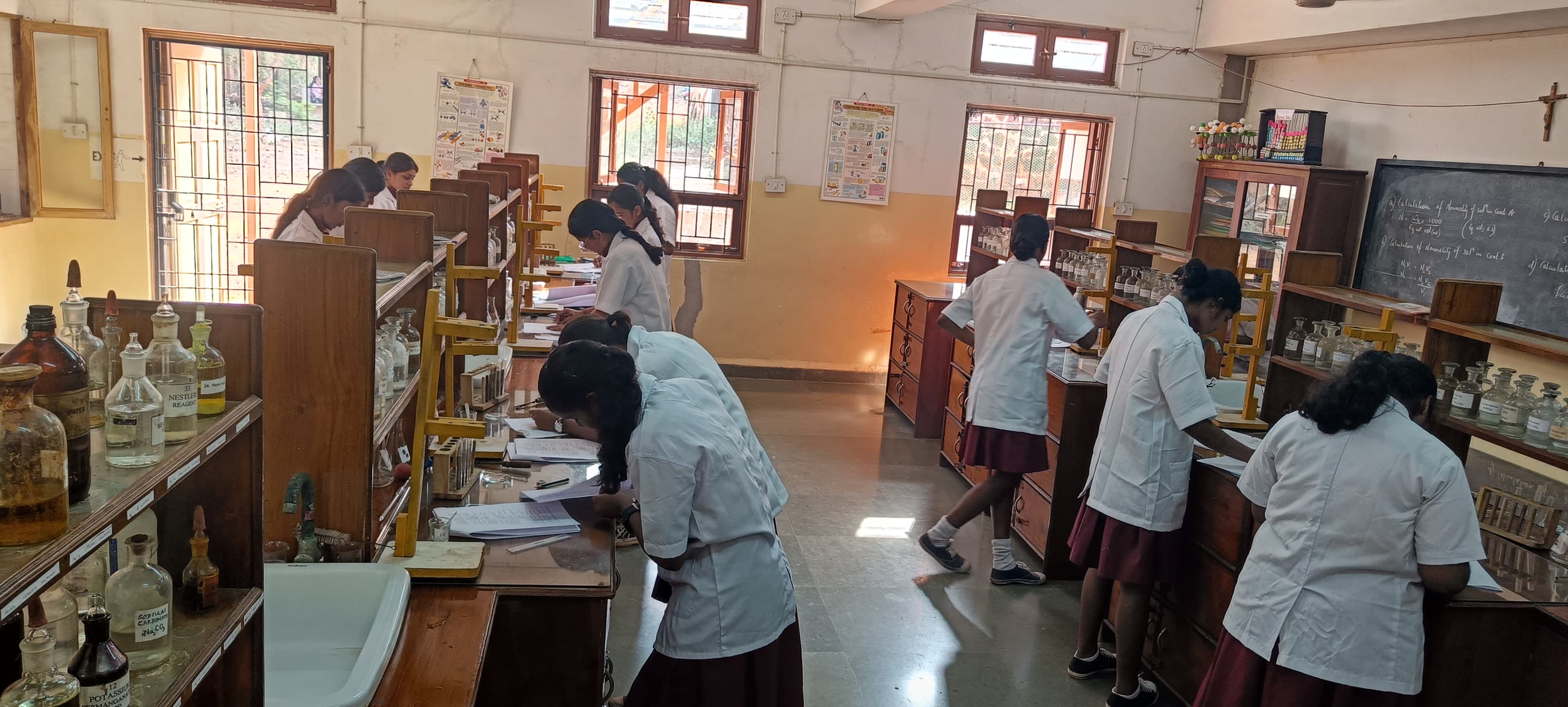 CHEMISTRY LABORATORY Image