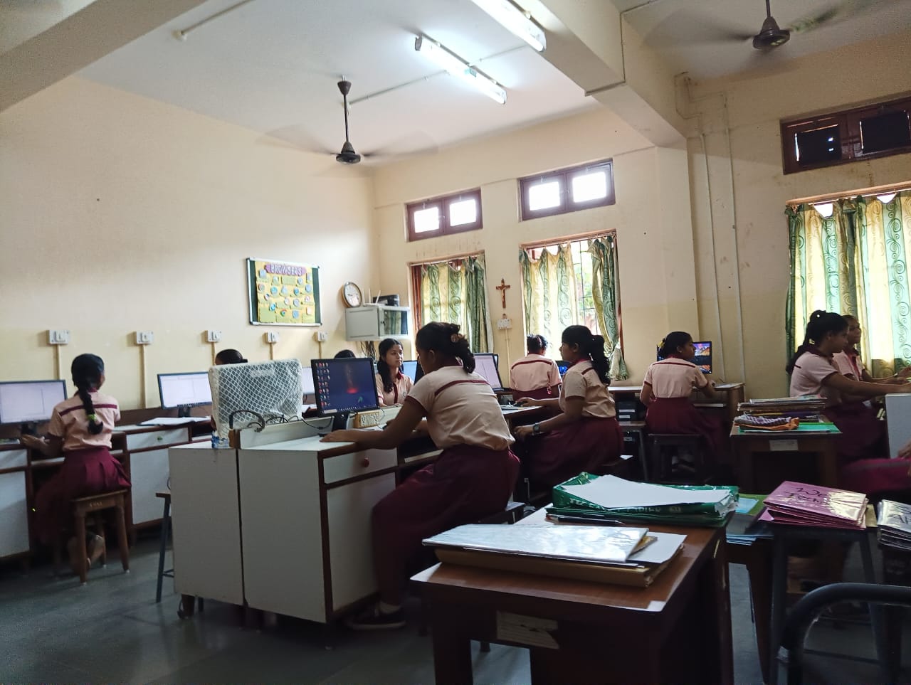 COMPUTER TECHNIQUES LABORATORY Image
