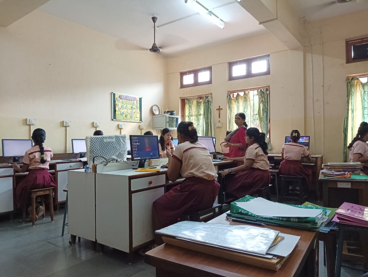COMPUTER TECHNIQUES LABORATORY Image