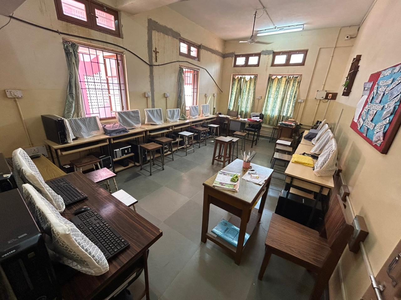 OFFICE MANAGEMENT LABORATORY Image