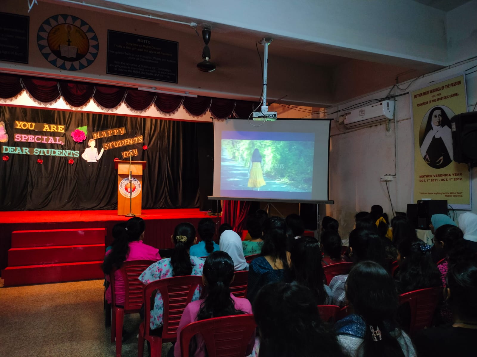 Students' Day Image